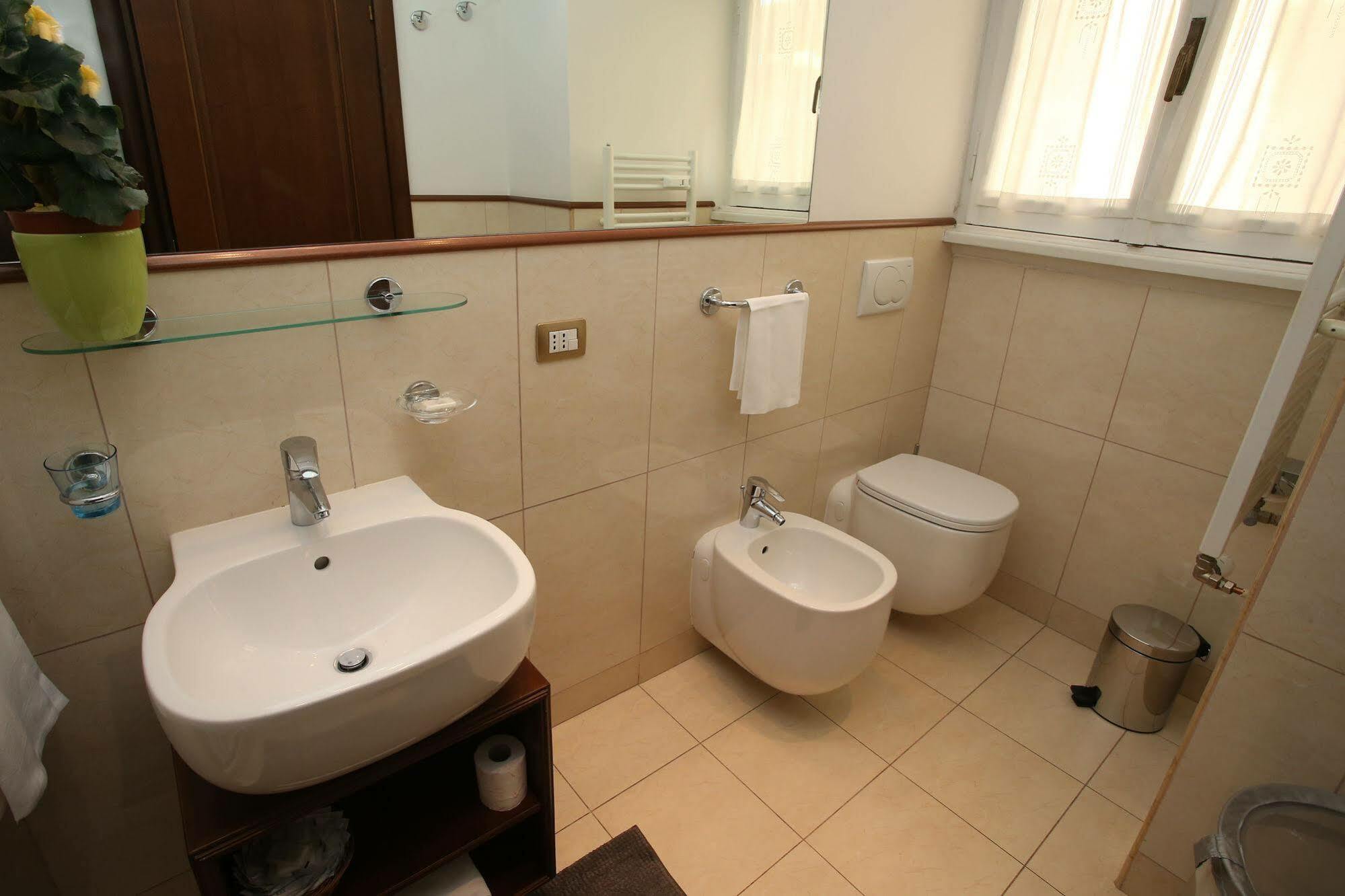 ローマ Al Colonnato Di San Pietro Bed & Breakfast エクステリア 写真